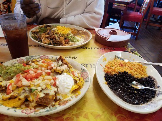 Los Compadres Mexican Restaurant